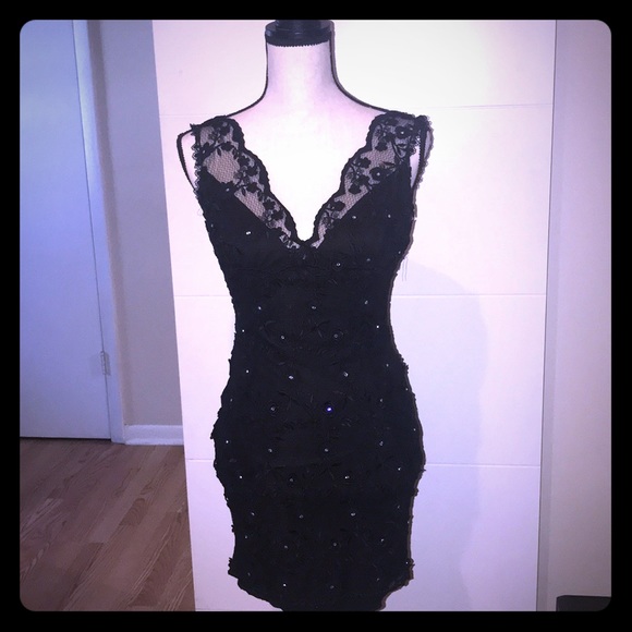 Lace and diamond elegant little black Nicole Bakti